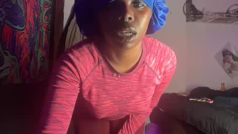 Snapshot of kinkycoupleinteracial chatting on May 15, 2026, 1:56 am interracialfacial online show from May 15, 2026, 1:56 am