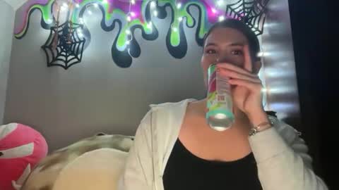 kinkycreative online show from November 3, 2025, 11:59 pm