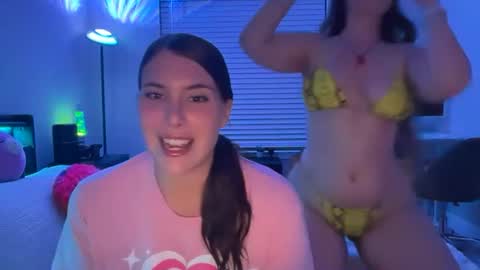 Snapshot of kinkycreative chatting on July 16, 2026, 4:29 am kinkycreative online show from July 16, 2026, 4:29 am