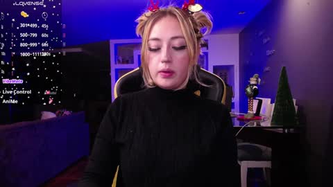 Snapshot of kinkydoll_ chatting on December 30, 2024, 5:04 am Sara online show from December 30, 2024, 5:04 am