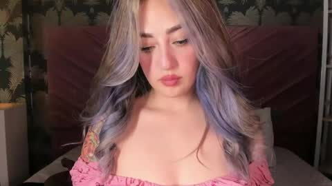  Sara  online show from April 13, 2026, 5:07 pm