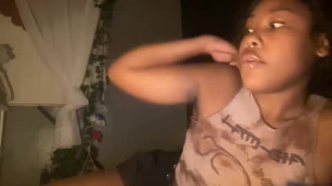 Bunniii online show from January 29, 2025, 9:44 am