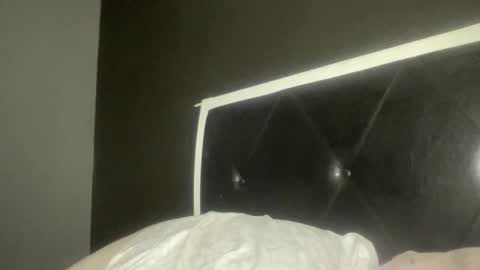 Bunniii online show from February 8, 2025, 3:41 am