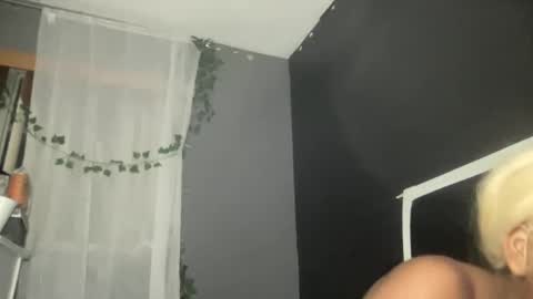 Bunniii online show from February 10, 2025, 3:46 am