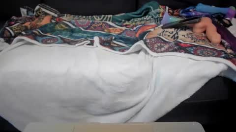 Kinky online show from January 5, 2026, 5:27 pm