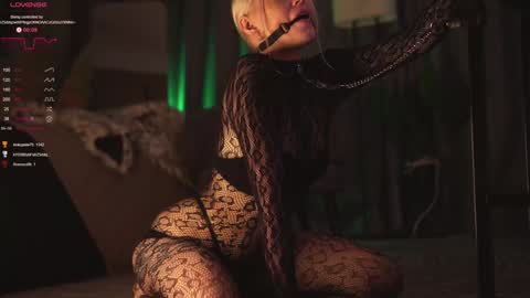 kinkylina_ online show from December 2, 2024, 10:50 am