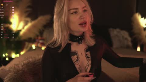 kinkylina_ online show from January 20, 2025, 10:07 am