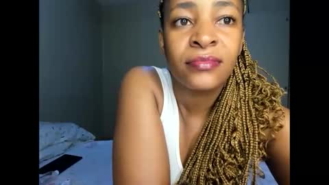 Snapshot of kinkylyla chatting on February 14, 2025, 10:59 am Kinky online show from February 14, 2025, 10:59 am