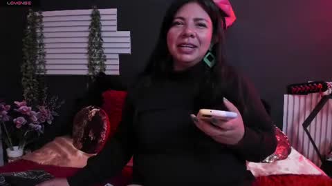 Snapshot of kinkyy_mom chatting on July 8, 2026, 3:05 pm kinkyy_mom online show from July 8, 2026, 3:05 pm