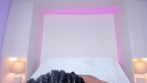 Snapshot of kiomarabaker chatting on October 22, 2025, 4:02 am M A R A online show from October 22, 2025, 4:02 am