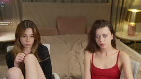 Snapshot of kira0541 chatting on September 30, 2025, 8:36 pm Sweet girls online show from September 30, 2025, 8:36 pm