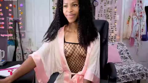 Kira21 13 online show from November 30, 2025, 8:35 pm