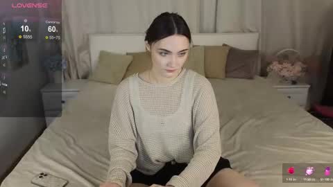 kira_jin online show from September 9, 2025, 8:47 am