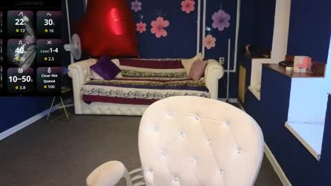 Kira Kennet online show from May 16, 2026, 6:32 am
