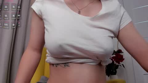 kira_little1 online show from November 30, 2025, 4:05 am