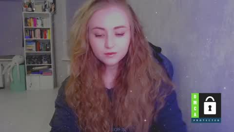 Snapshot of kira_love_sleep chatting on February 4, 2025, 4:50 pm you know thumb up me please its important online show from February 4, 2025, 4:50 pm
