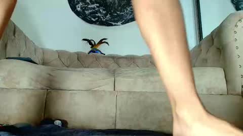 kira online show from November 4, 2025, 12:04 pm