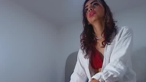 kira online show from November 15, 2025, 11:51 am