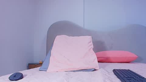 kira online show from November 18, 2025, 12:20 pm