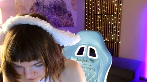 Snapshot of kira_naughtly chatting on May 11, 2026, 1:06 pm kira_naughtly online show from May 11, 2026, 1:06 pm