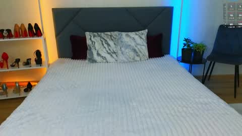 Kira online show from March 6, 2025, 7:03 am