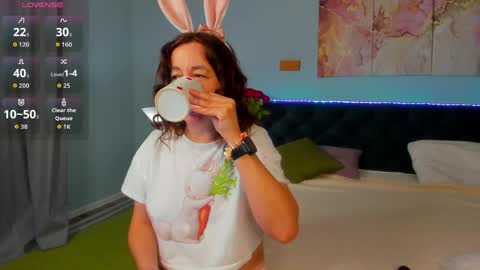 kiraadamss online show from April 4, 2026, 12:31 am