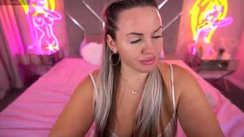 Snapshot of kiracandys chatting on October 14, 2025, 2:56 am Kira online show from October 14, 2025, 2:56 am