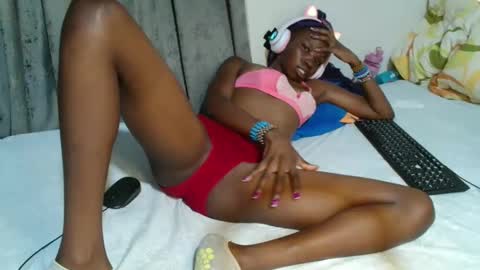 kirah_hot online show from November 15, 2025, 2:42 am