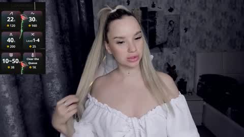 kirakrox online show from December 14, 2025, 11:48 am