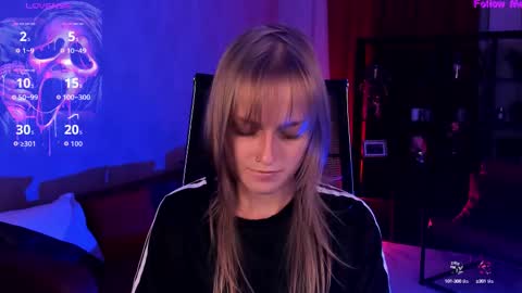 Kira online show from September 13, 2025, 5:57 pm