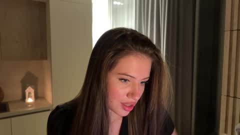 Kira online show from October 20, 2025, 3:56 pm