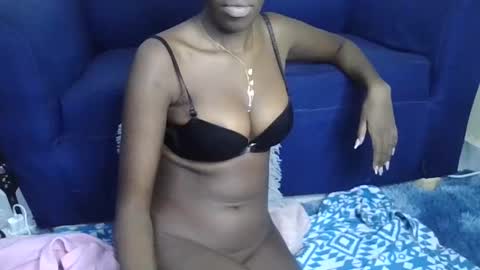 Snapshot of kiranoir1 chatting on February 18, 2025, 5:42 am Kira online show from February 18, 2025, 5:42 am