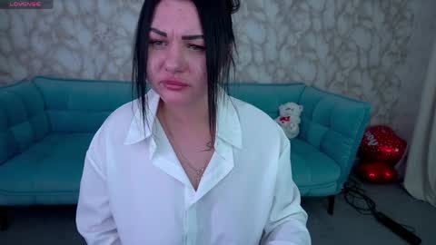 kiraseprenta online show from April 27, 2026, 1:20 pm