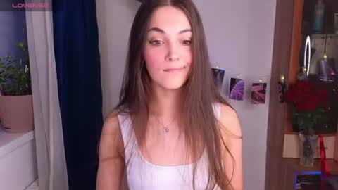 Snapshot of kiraturner chatting on June 10, 2026, 7:46 pm Kira cute online show from June 10, 2026, 7:46 pm