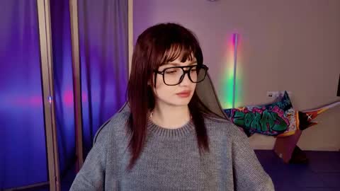 kiravair online show from April 10, 2026, 10:31 am