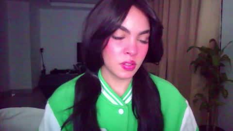 Kiri online show from November 24, 2025, 3:39 am