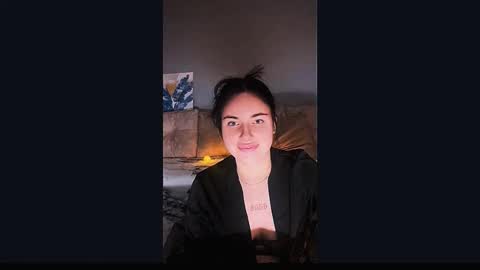 Kira online show from October 20, 2025, 6:41 pm