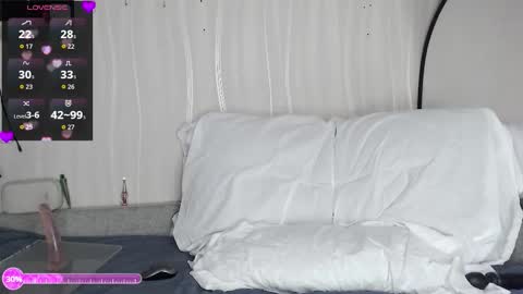 kisabaka42 online show from November 14, 2025, 1:43 pm