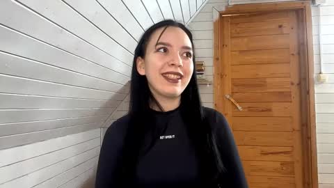 Bett online show from November 24, 2025, 9:42 am