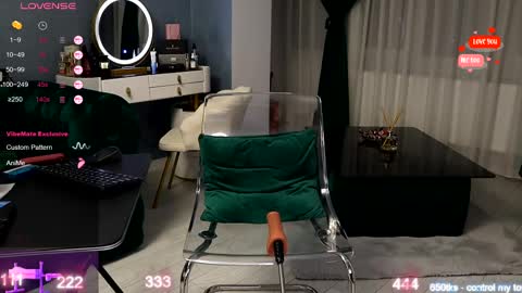 kiss_katy online show from March 3, 2025, 2:58 am