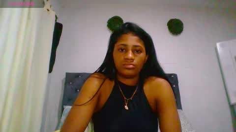 Snapshot of kiss_violet chatting on January 15, 2026, 11:19 pm Violet online show from January 15, 2026, 11:19 pm