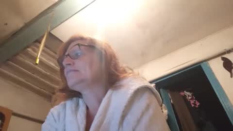 kissandvibe online show from September 14, 2025, 6:29 pm