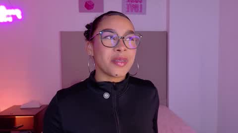 Snapshot of kisscocoaxo chatting on December 23, 2025, 2:20 am cocoa online show from December 23, 2025, 2:20 am