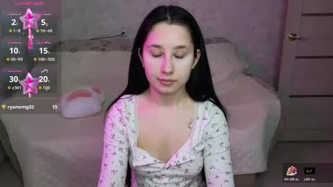 Hot Eva online show from April 20, 2026, 10:40 am