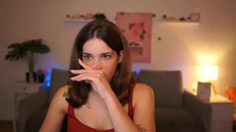 Sisi online show from October 27, 2025, 7:18 pm