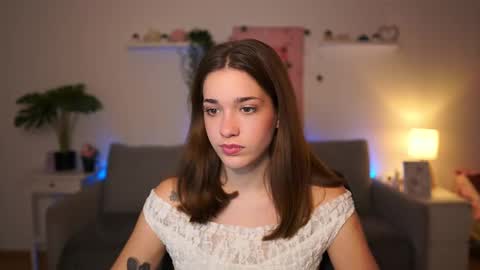 Sisi online show from November 27, 2025, 2:19 pm