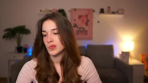 Sisi online show from April 17, 2026, 6:00 pm