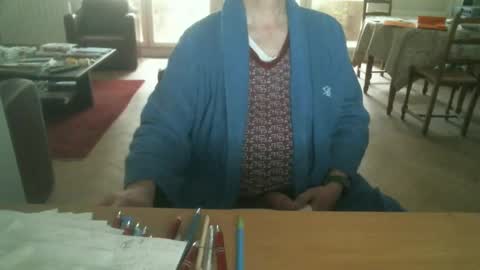 kisslog1 online show from October 4, 2025, 7:39 am