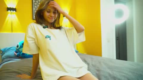 Snezhana online show from September 20, 2025, 2:51 pm