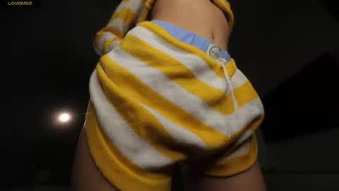 Snezhana online show from November 7, 2025, 2:39 pm